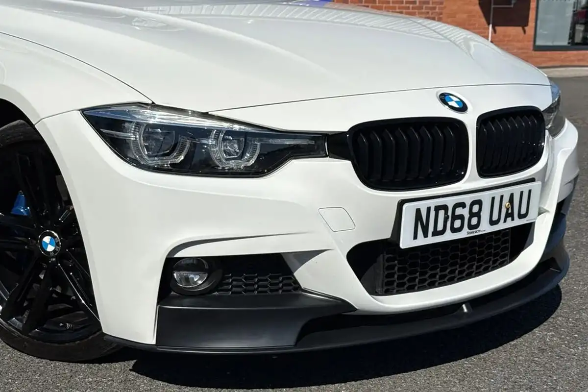 2018-bmw-3-series-20-320i-m-sport-shadow-edition-saloon-4d-auto-big-27