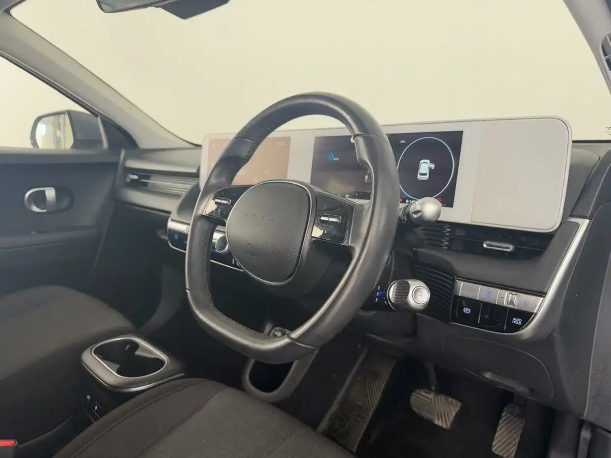 2022-hyundai-ioniq-5-e-se-connect-big-19