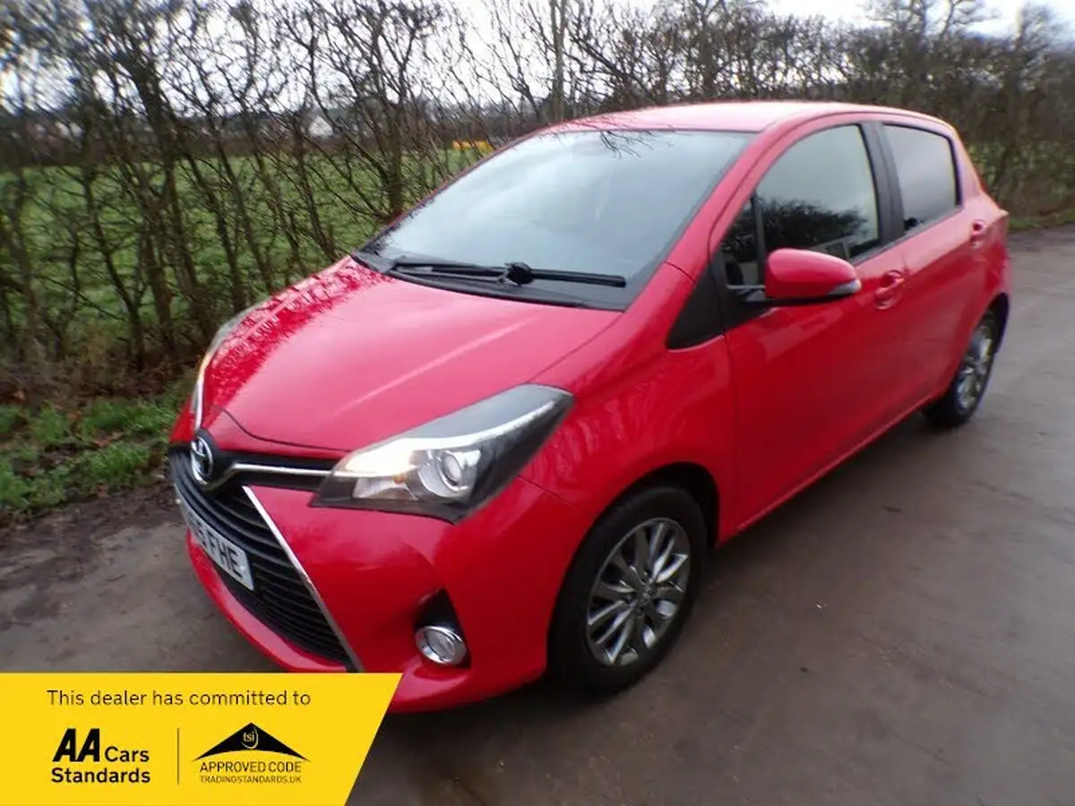 2016-toyota-yaris-133-icon-vvt-i-5d-big-0