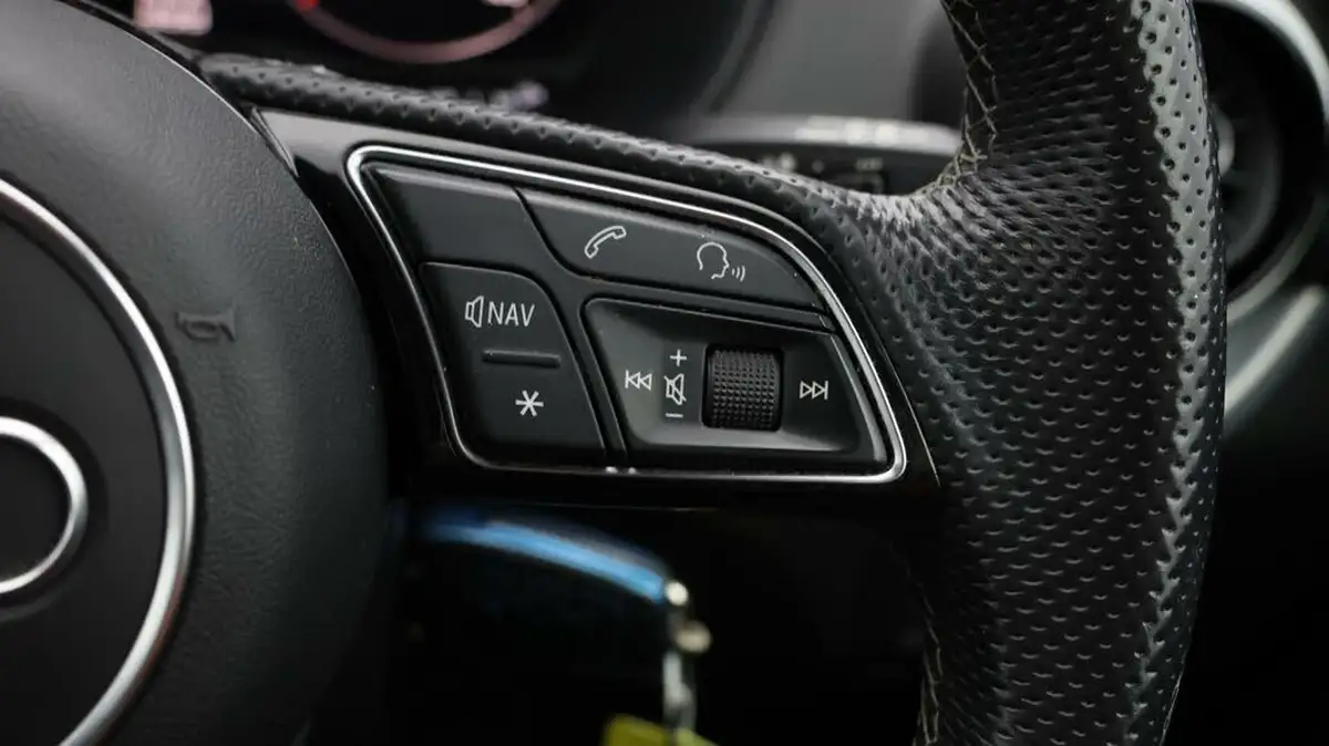 2021-audi-q2-15-35-tfsi-s-line-big-23