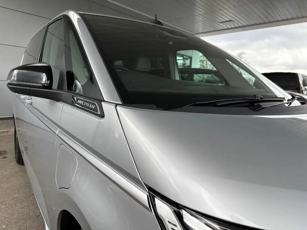 2024-volkswagen-multivan-14-tsi-style-standard-big-32