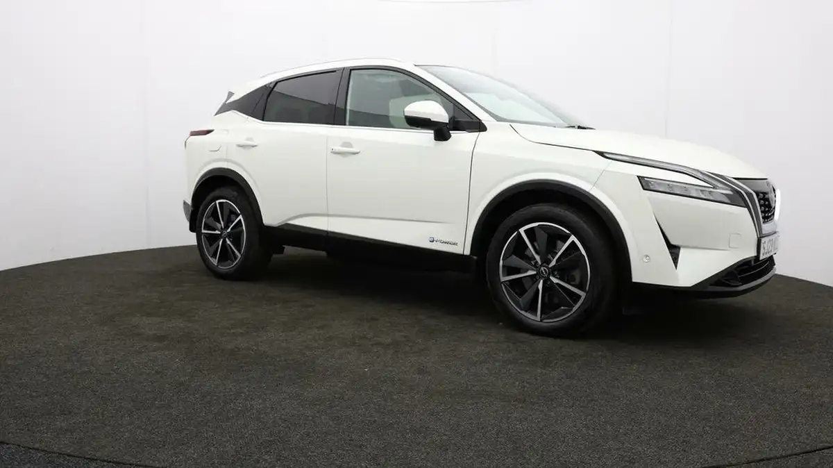 2023-nissan-qashqai-15-tekna-big-39