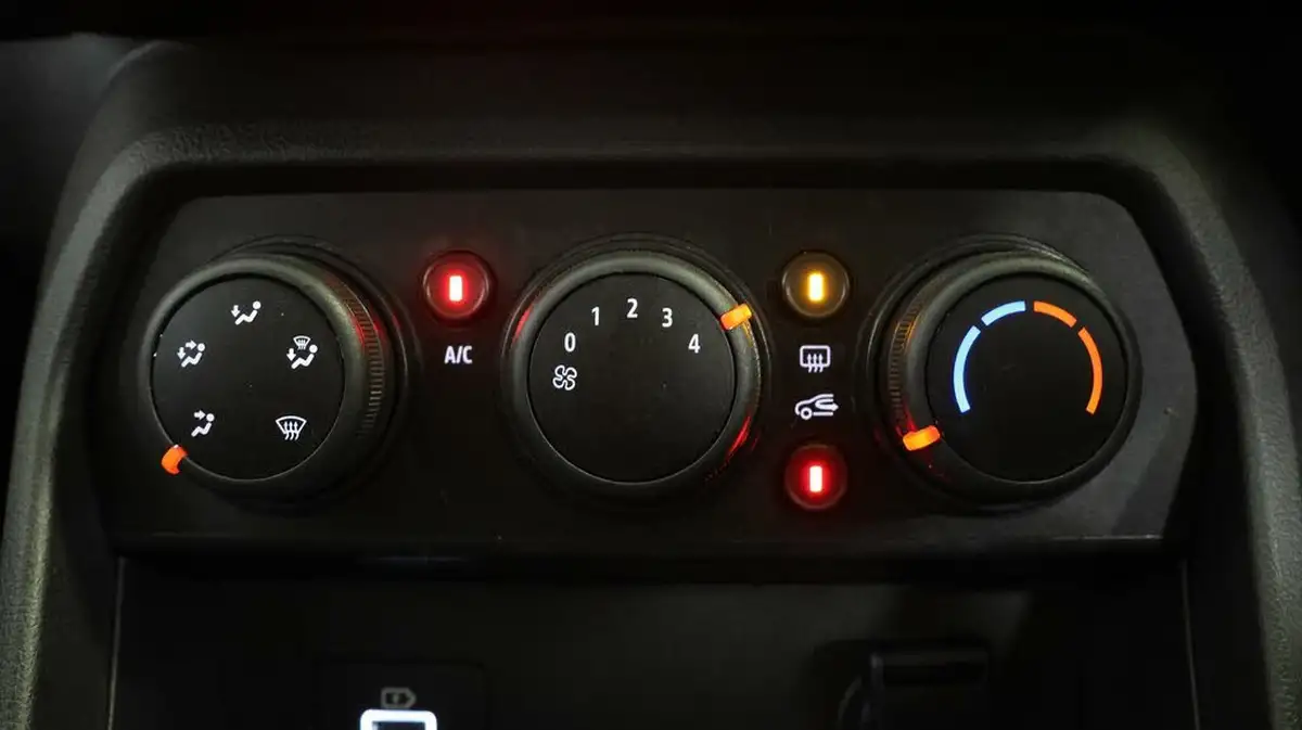 2021-dacia-sandero-stepway-10-tce-comfort-90bhp-big-11