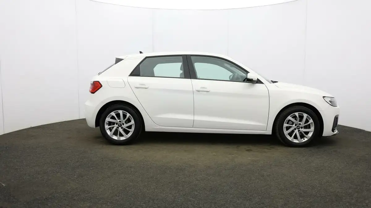 2021-audi-a1-10-30-tfsi-sport-110ps-big-7