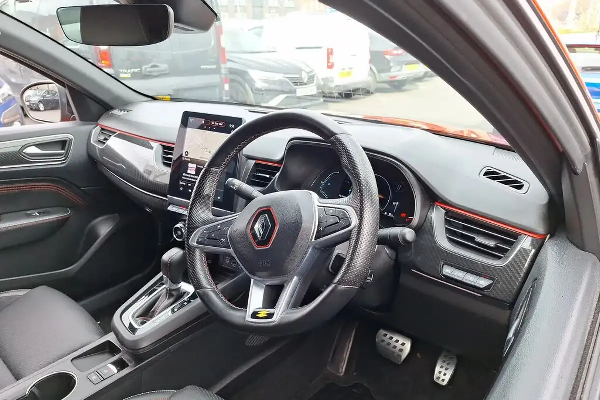 2022-renault-arkana-16-rs-line-big-30