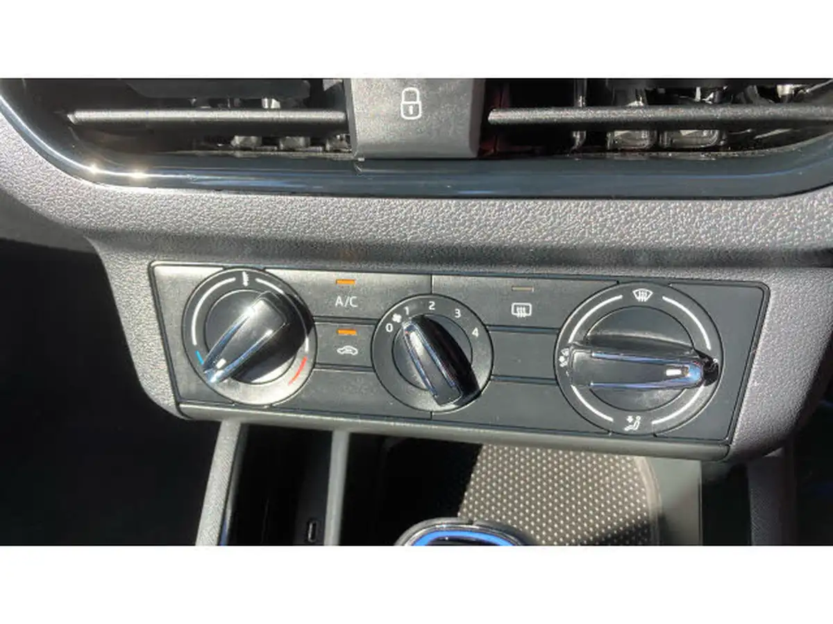 2022-skoda-kamiq-15-tsi-se-dsg-big-22