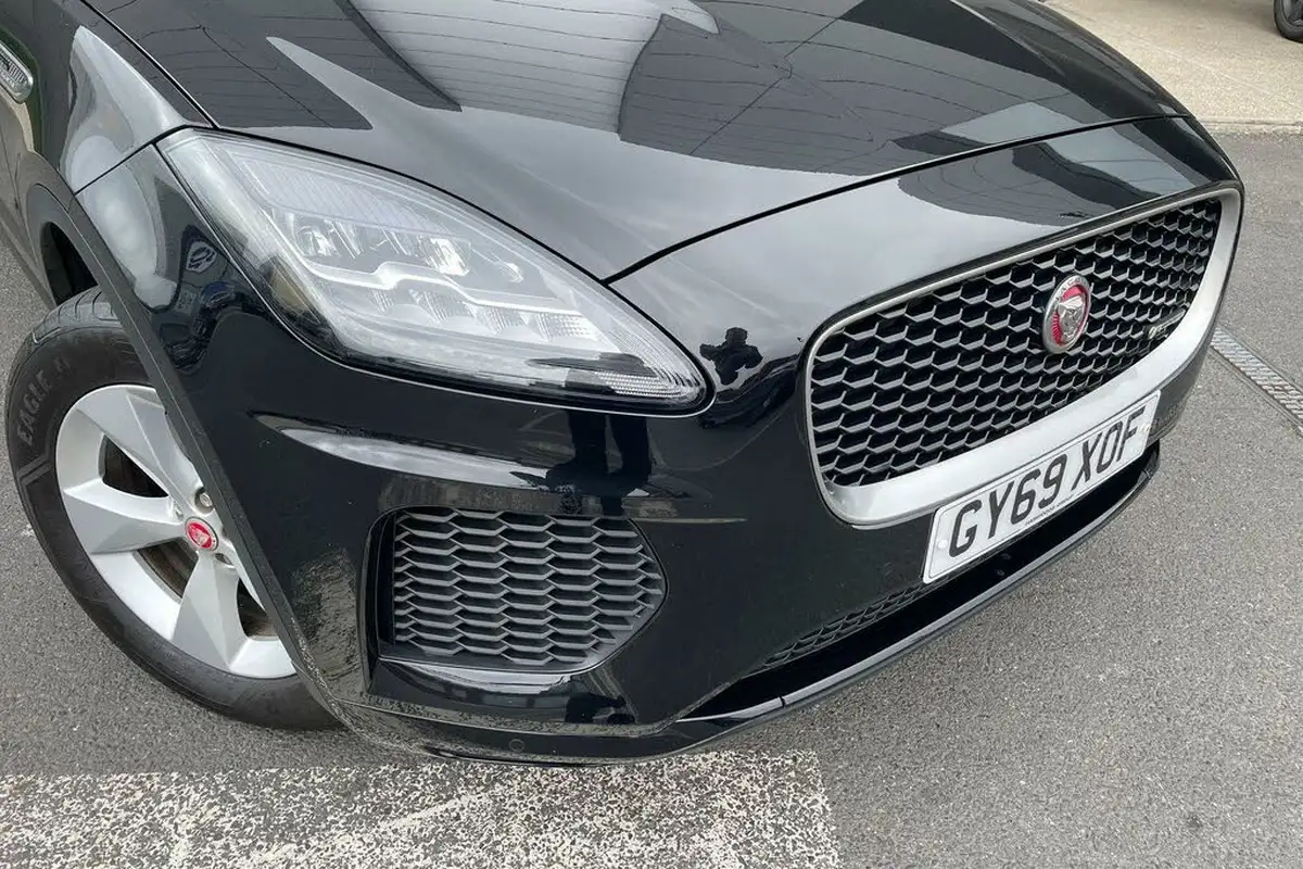 2019-jaguar-e-pace-20-i4-r-dynamic-s-200ps-big-13