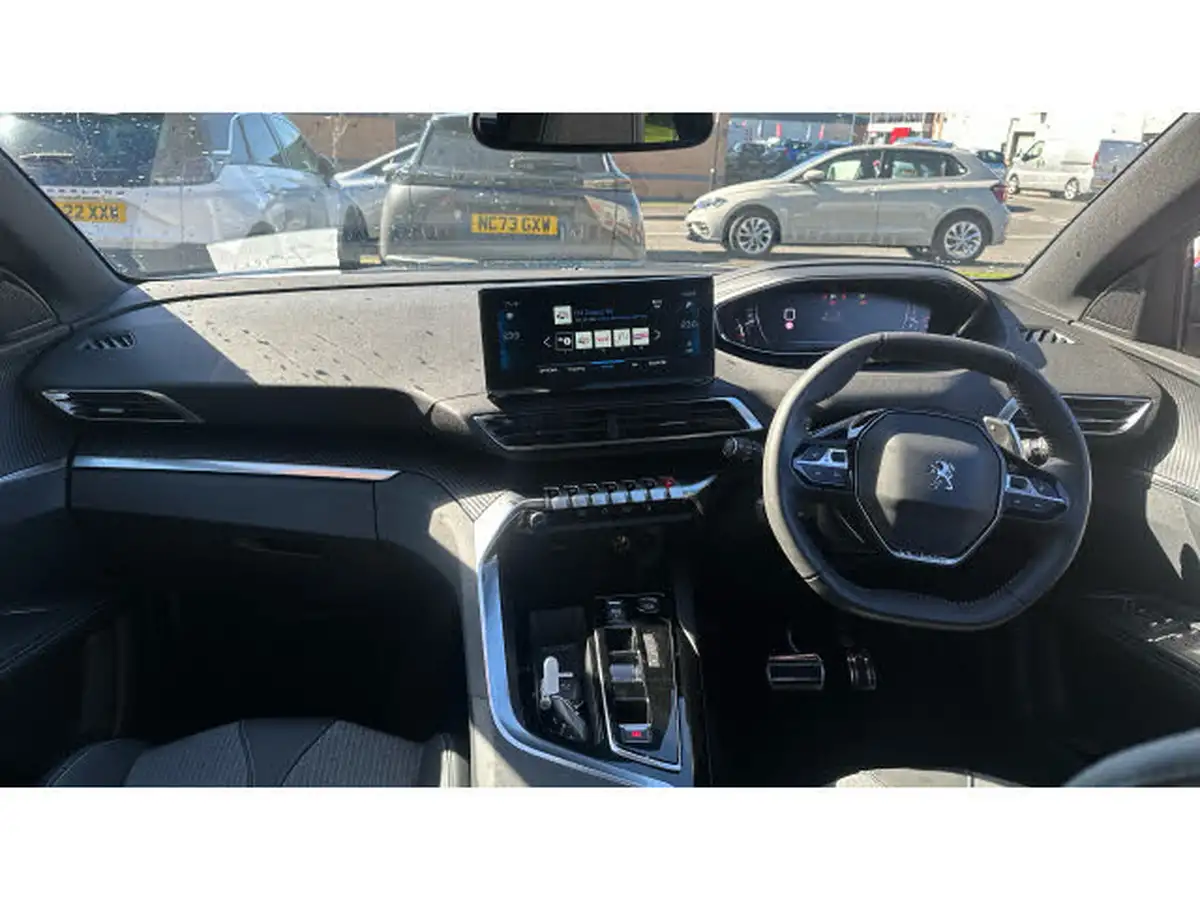 2024-peugeot-3008-suv-12-puretech-allure-130bhp-ss-eat8-big-9