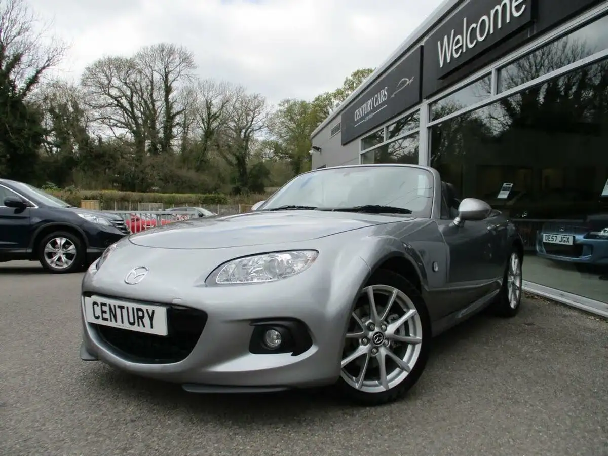 2015-mazda-mx-5-20-roadster-sport-tech-nav-big-0