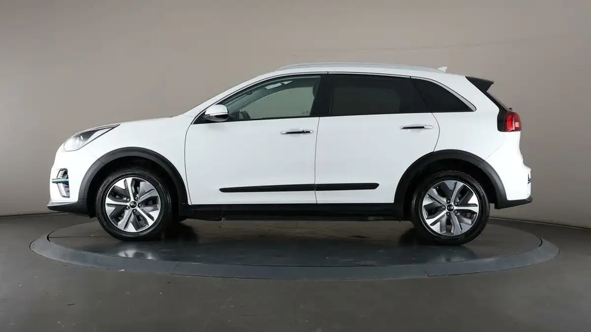 2021-kia-e-niro-ev-2-134bhp-39-big-4