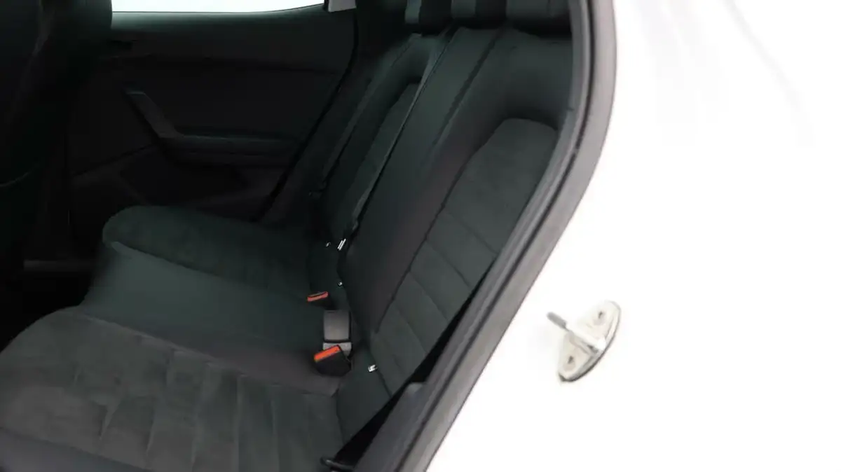2022-seat-ibiza-10-tsi-fr-sport-110ps-big-15