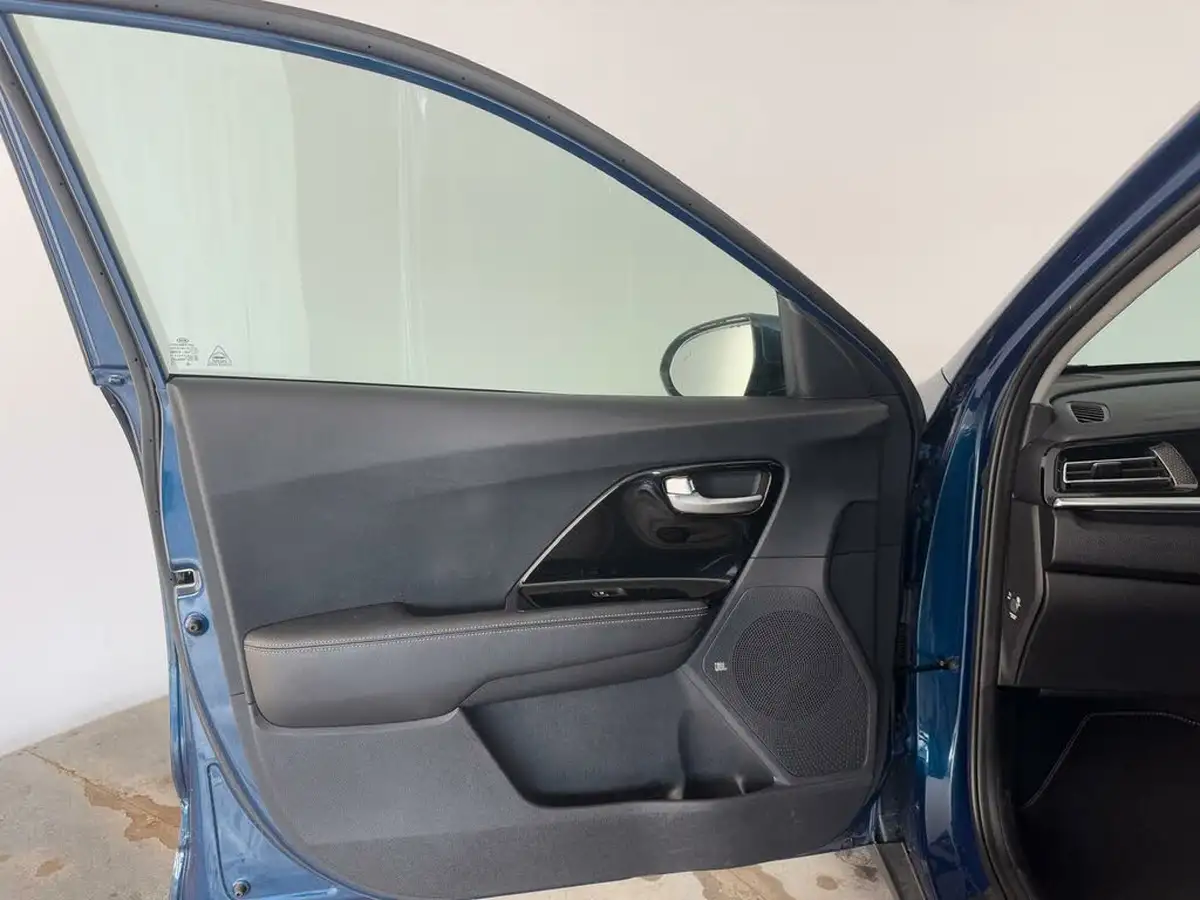 2020-kia-niro-16-gdi-4-big-8