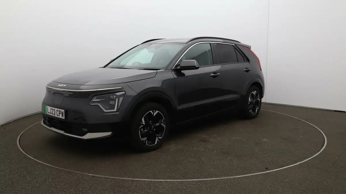 2022-kia-e-niro-ev-3-big-3