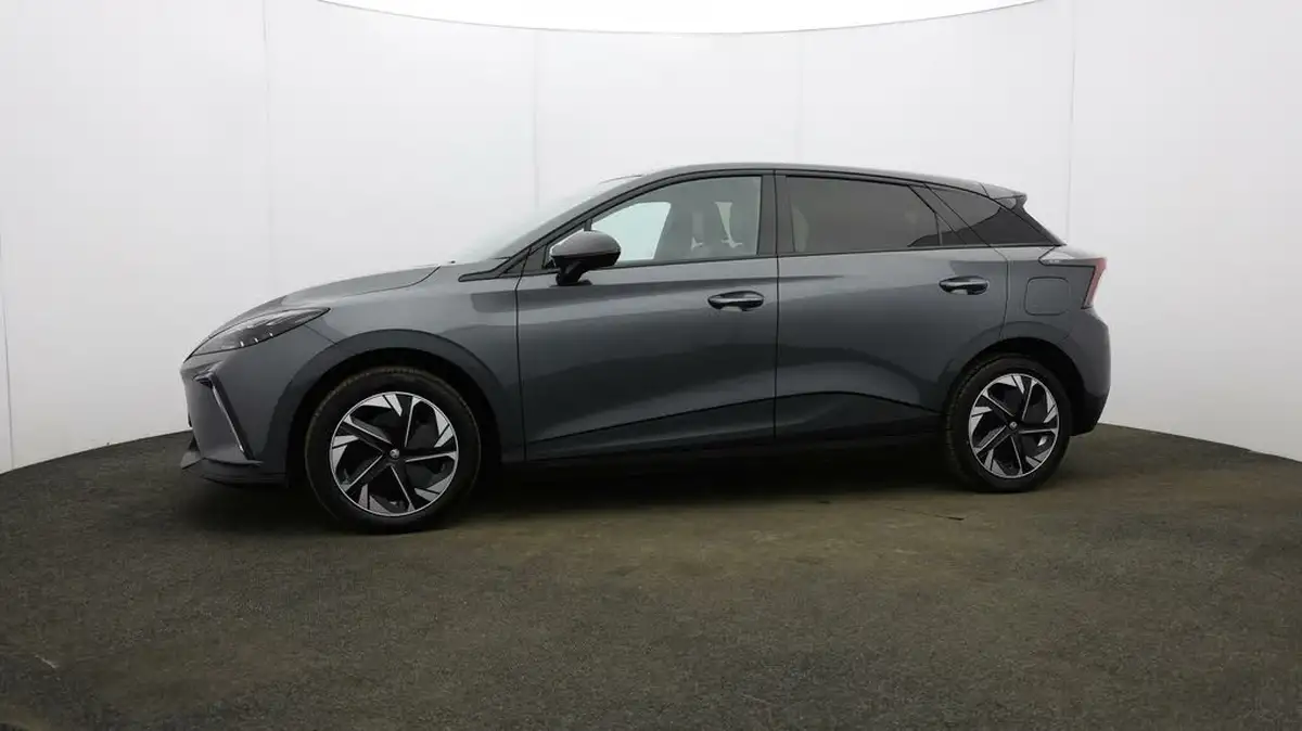 2023-mg-mg4-e-trophy-ev-203ps-long-big-25
