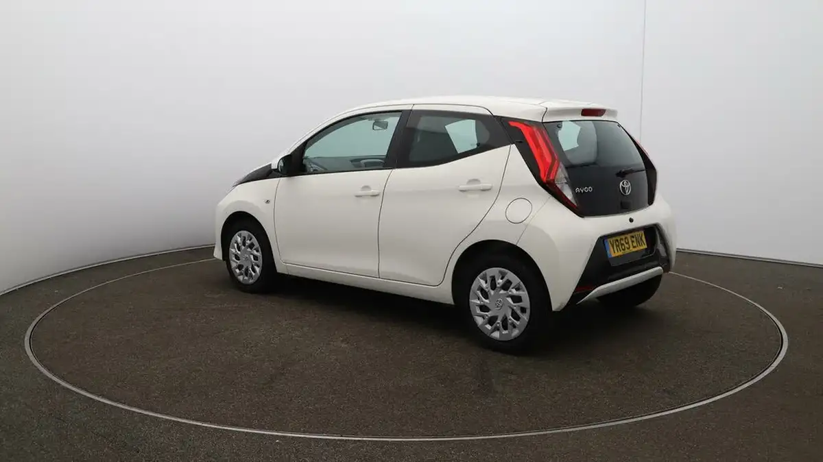 2019-toyota-aygo-10-vvt-i-x-play-tss-x-shift-big-55