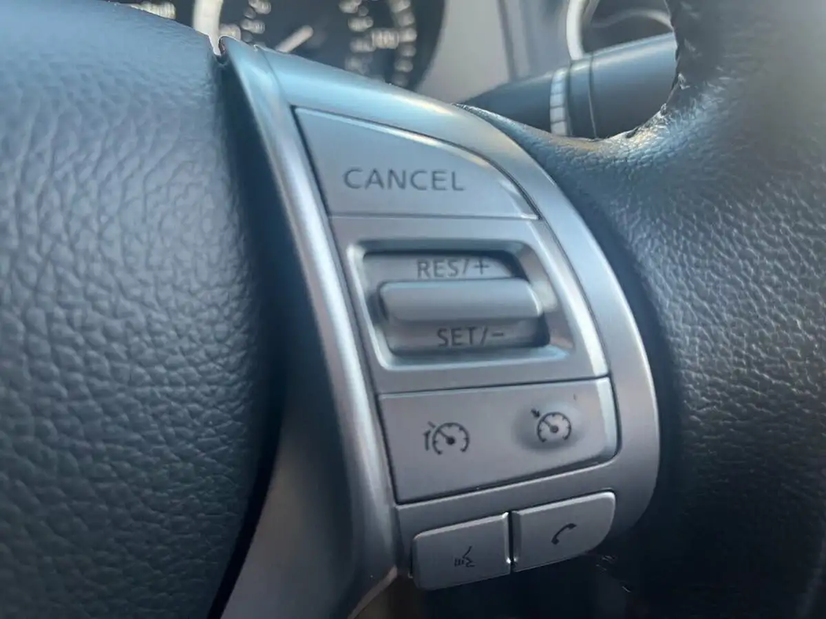 2020-nissan-navara-23dci-tt-tekna-8-navileather-auto-big-39