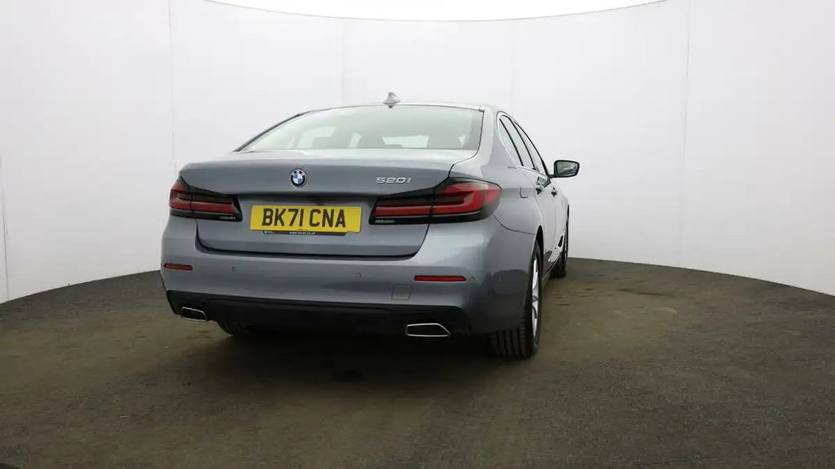 2021-bmw-5-series-20-520i-se-saloon-4d-big-54