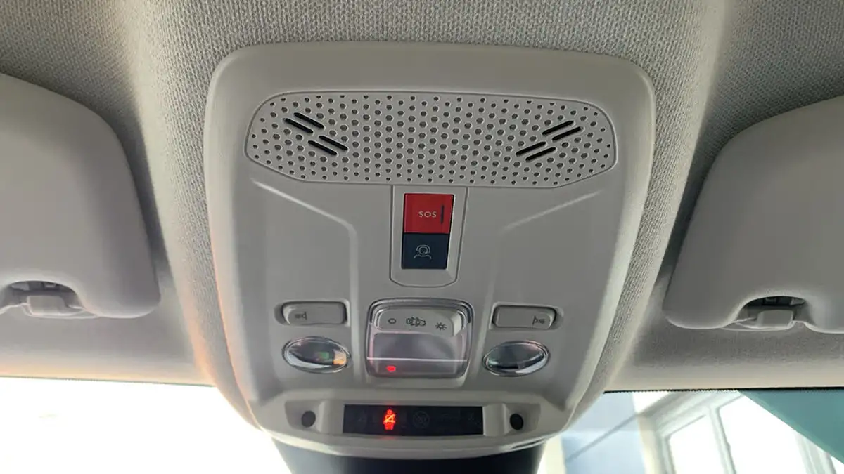 2022-citroen-c4-e-c-series-edition-big-38
