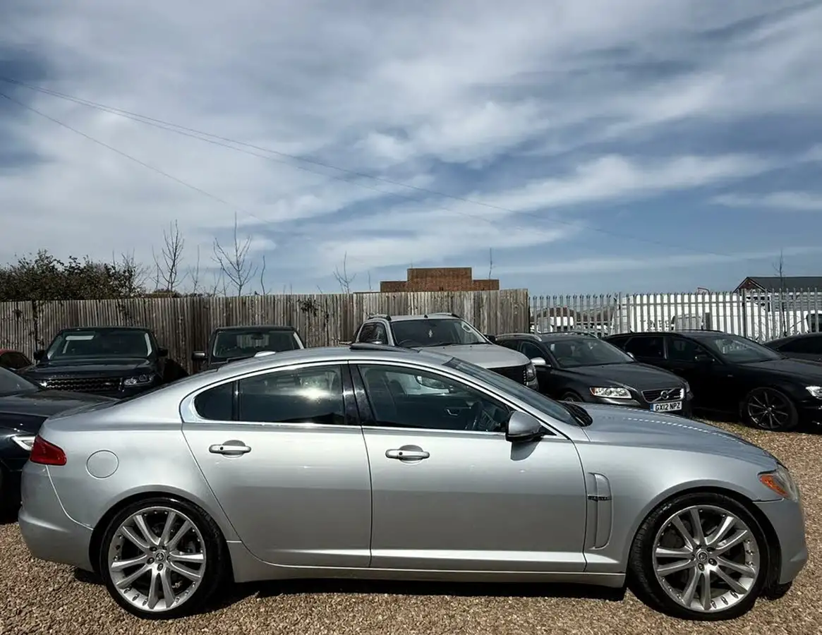 2010-jaguar-xf-30td-premium-luxury-big-6