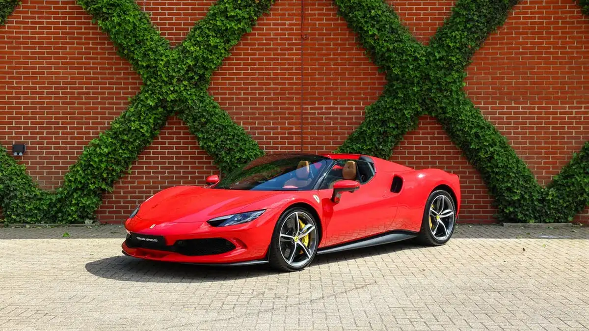 2023-ferrari-296-gts-big-2