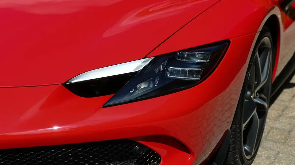 2023-ferrari-296-gts-big-26