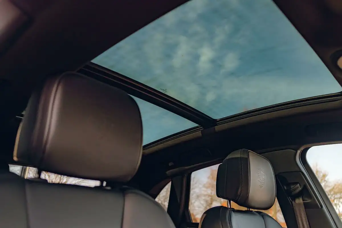 2023-porsche-macan-29-v6-s-big-27