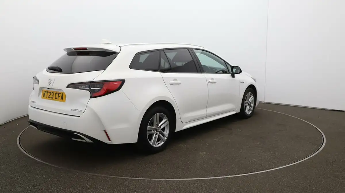 2023-suzuki-swace-18-motion-big-7
