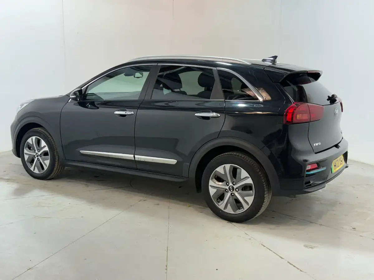 2021-kia-e-niro-ev-4-big-4