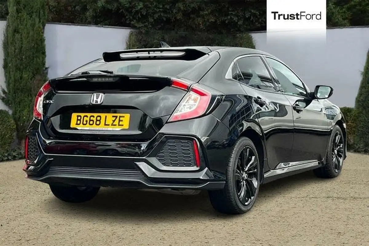 2018-honda-civic-10-vtec-turbo-sr-126ps-hatchback-5d-big-3