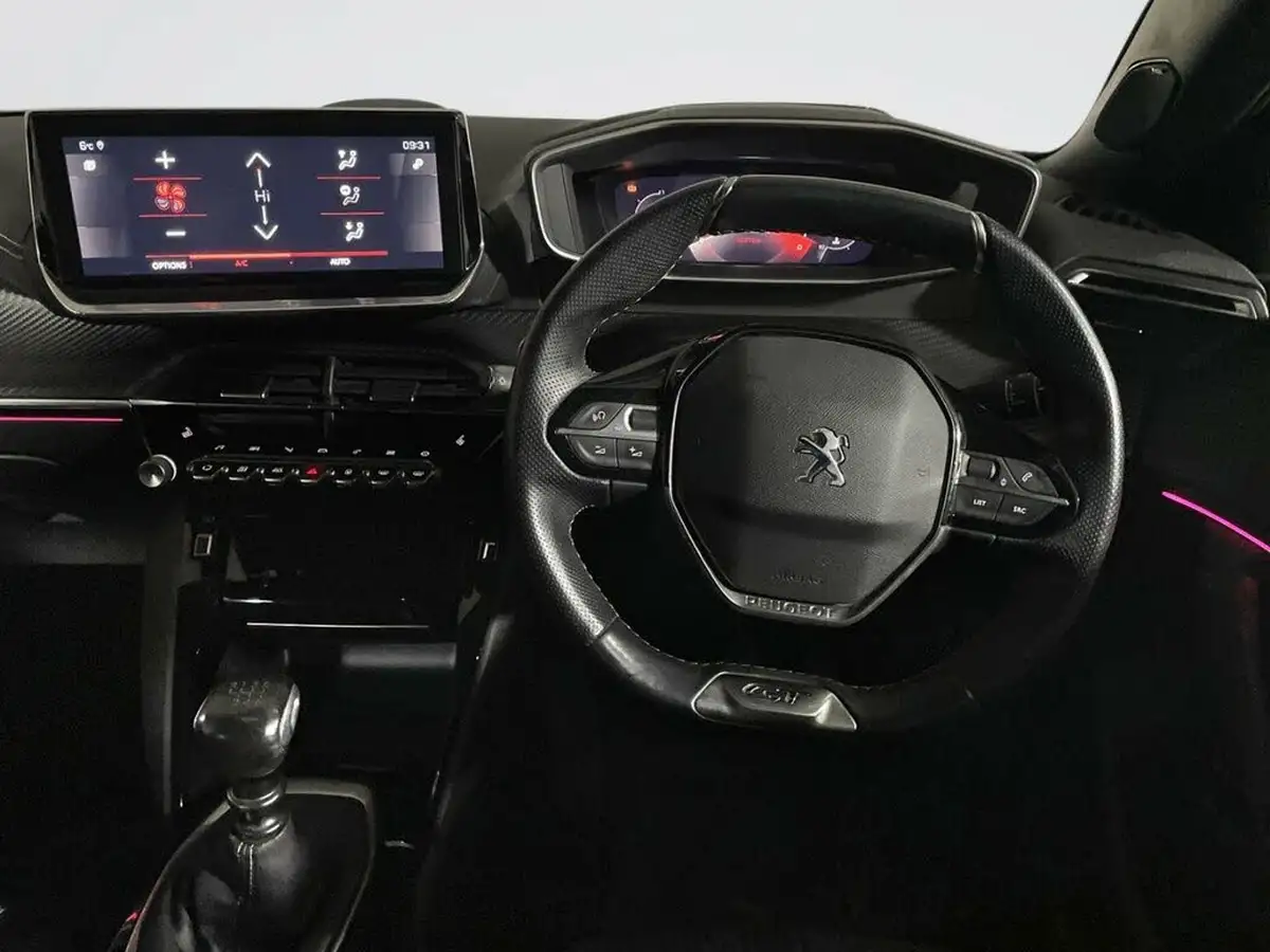 2021-peugeot-2008-suv-15-bluehdi-gt-big-12