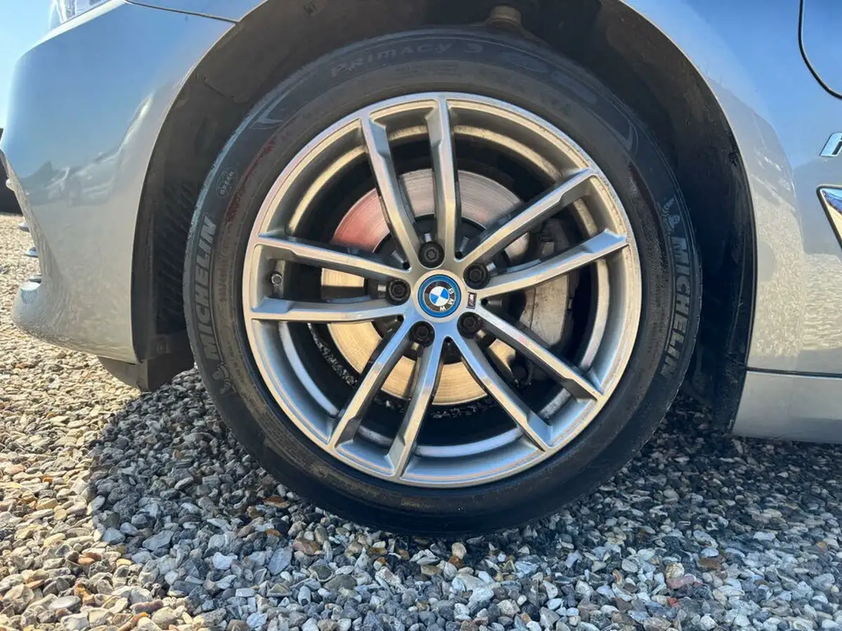 2017-bmw-5-series-20-530e-se-iperformance-big-31