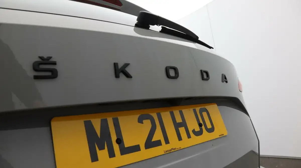 2021-skoda-karoq-15-tsi-sportline-dsg-big-24