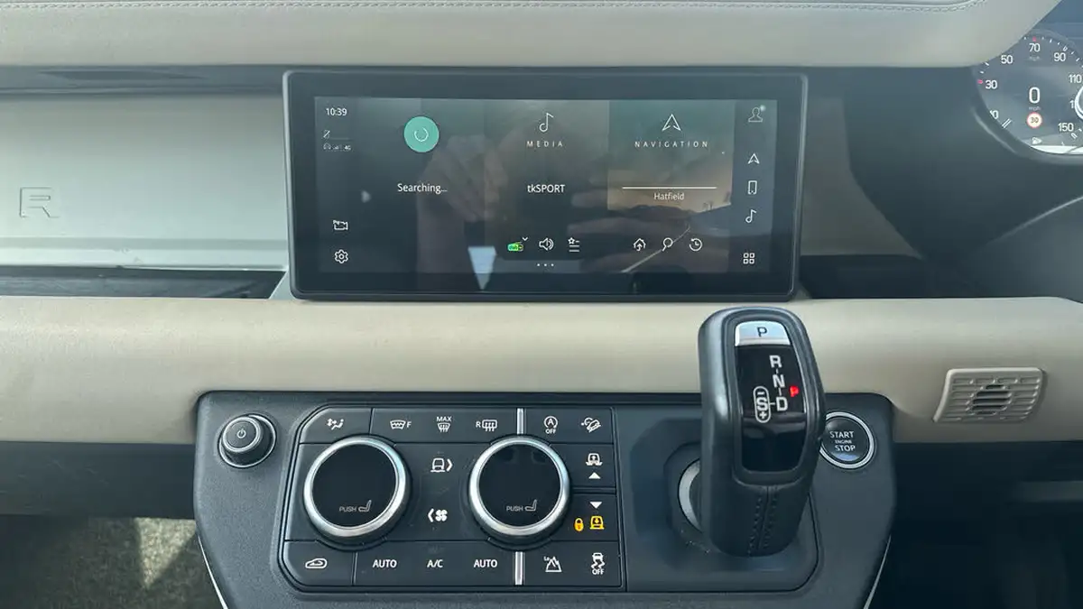 2021-land-rover-110-defender-30-d250-hard-top-s-110-big-13