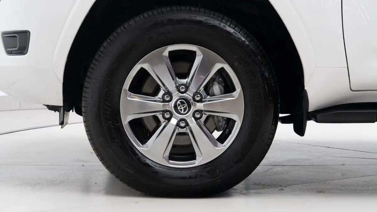 2024-toyota-land-cruiser-big-39