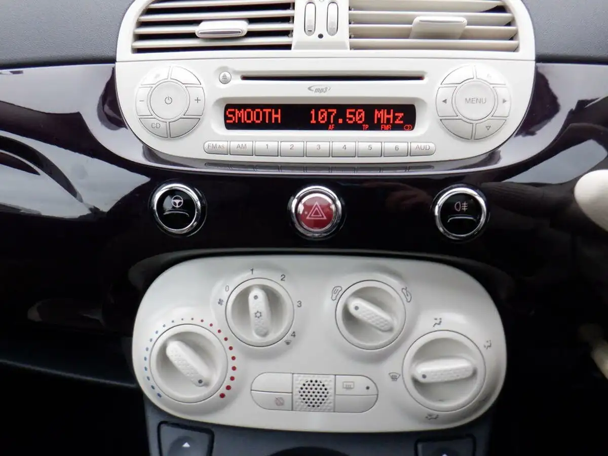 2014-fiat-500-12-lounge-big-9