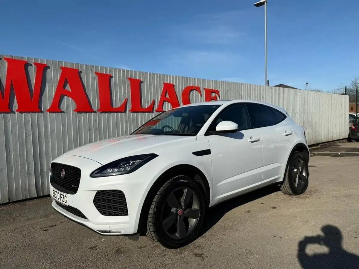 2020-jaguar-e-pace-20-i4d-chequered-flag-180ps-big-10