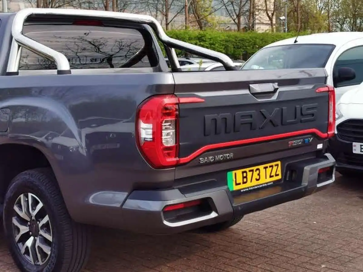 2023-maxus-t90ev-e-8855kwh-big-4