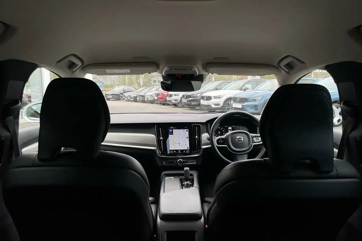 2021-volvo-v90-20td-b4-momentum-big-20