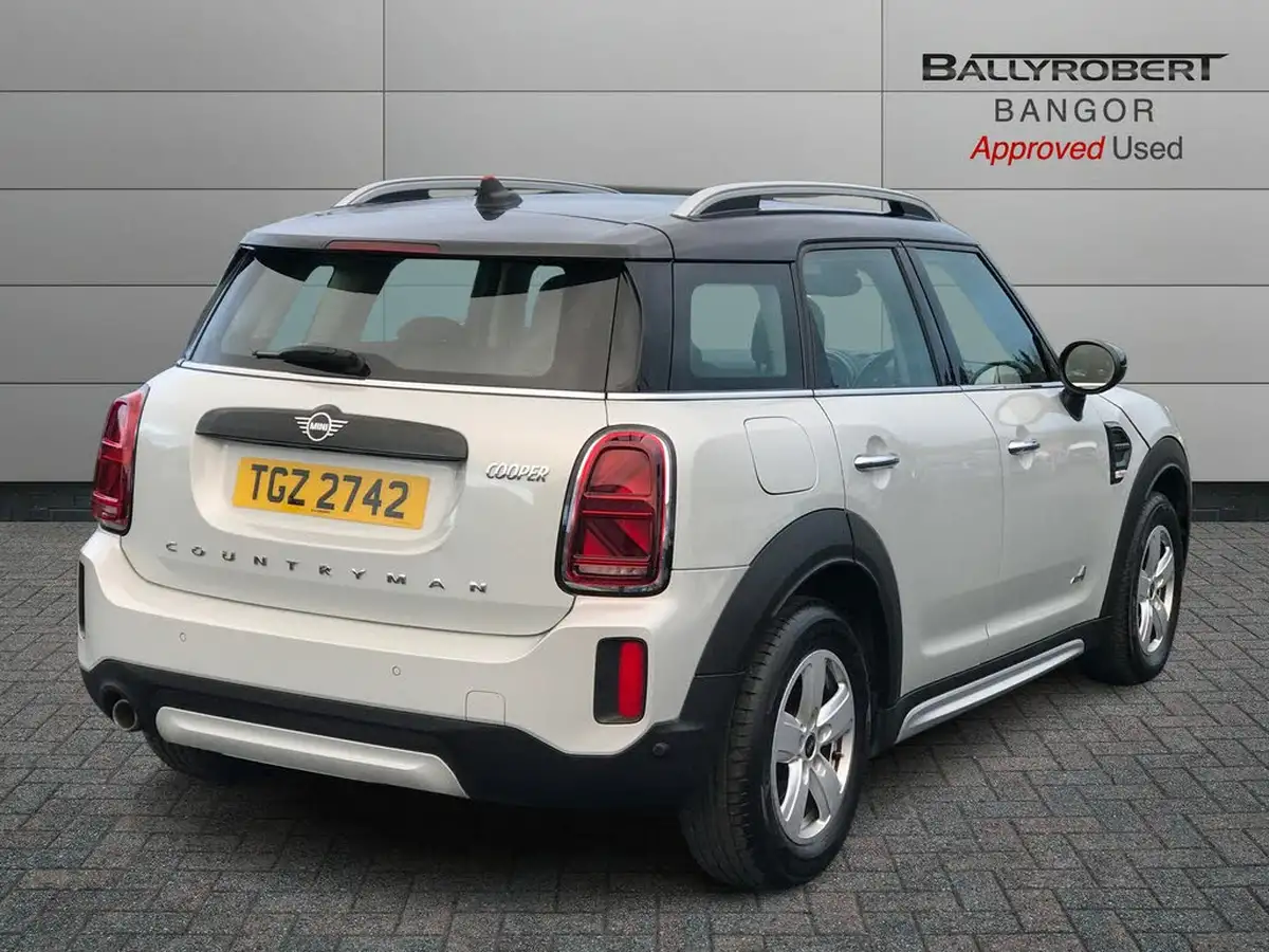 2021-mini-countryman-15-cooper-classic-all4-auto-big-7