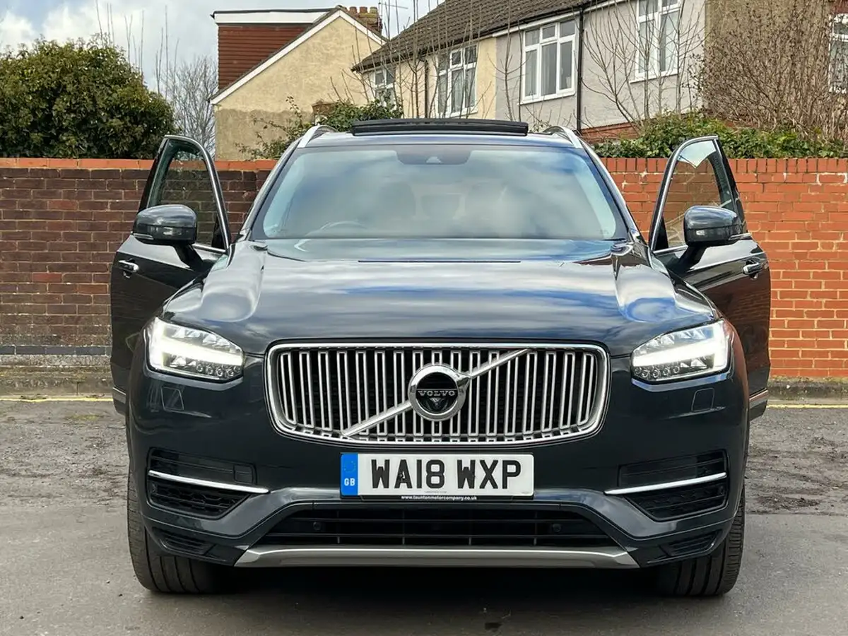 2018-volvo-xc90-20-t8-inscription-pro-384bhp-awd-twin-engine-big-68