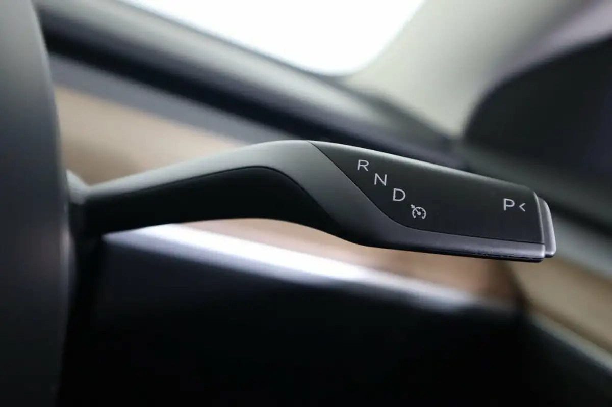 2021-tesla-model-3-e-standard-plus-big-55