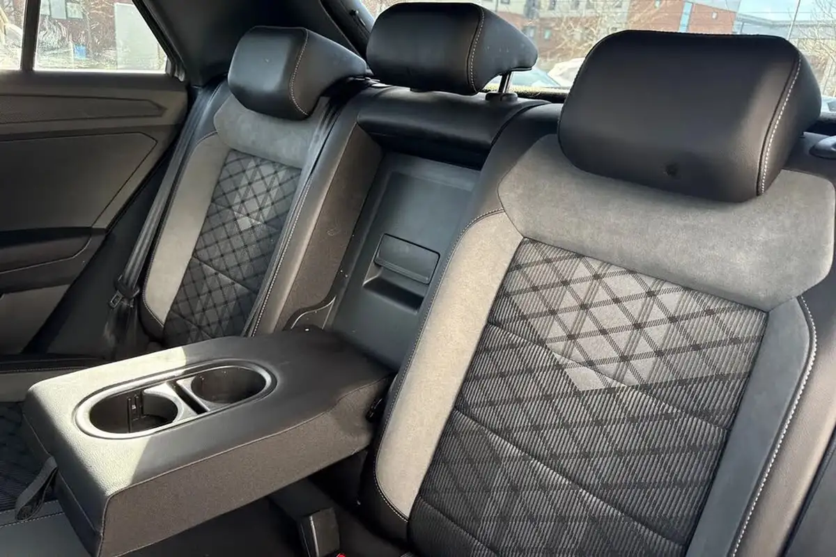 2022-volkswagen-t-roc-20-tsi-r-line-big-18