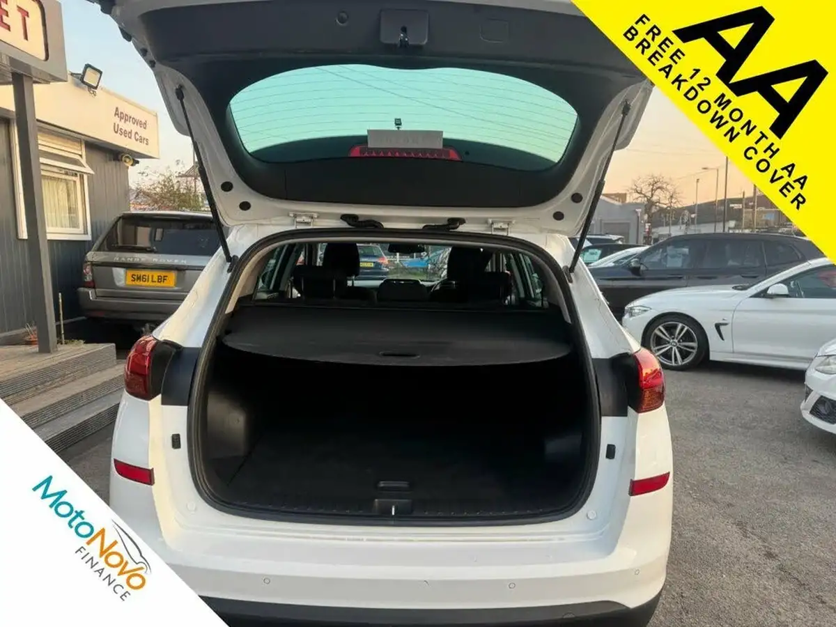 2019-hyundai-tucson-16-gdi-se-nav-big-32