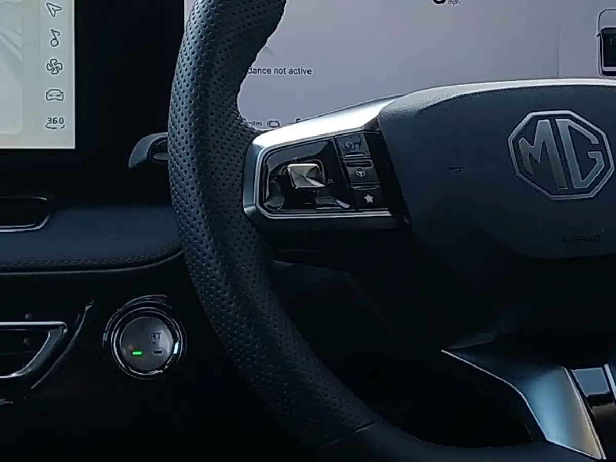 2024-mg-hs-15t-gdi-trophy-273ps-plug-in-hybrid-1496cc-auto-big-9