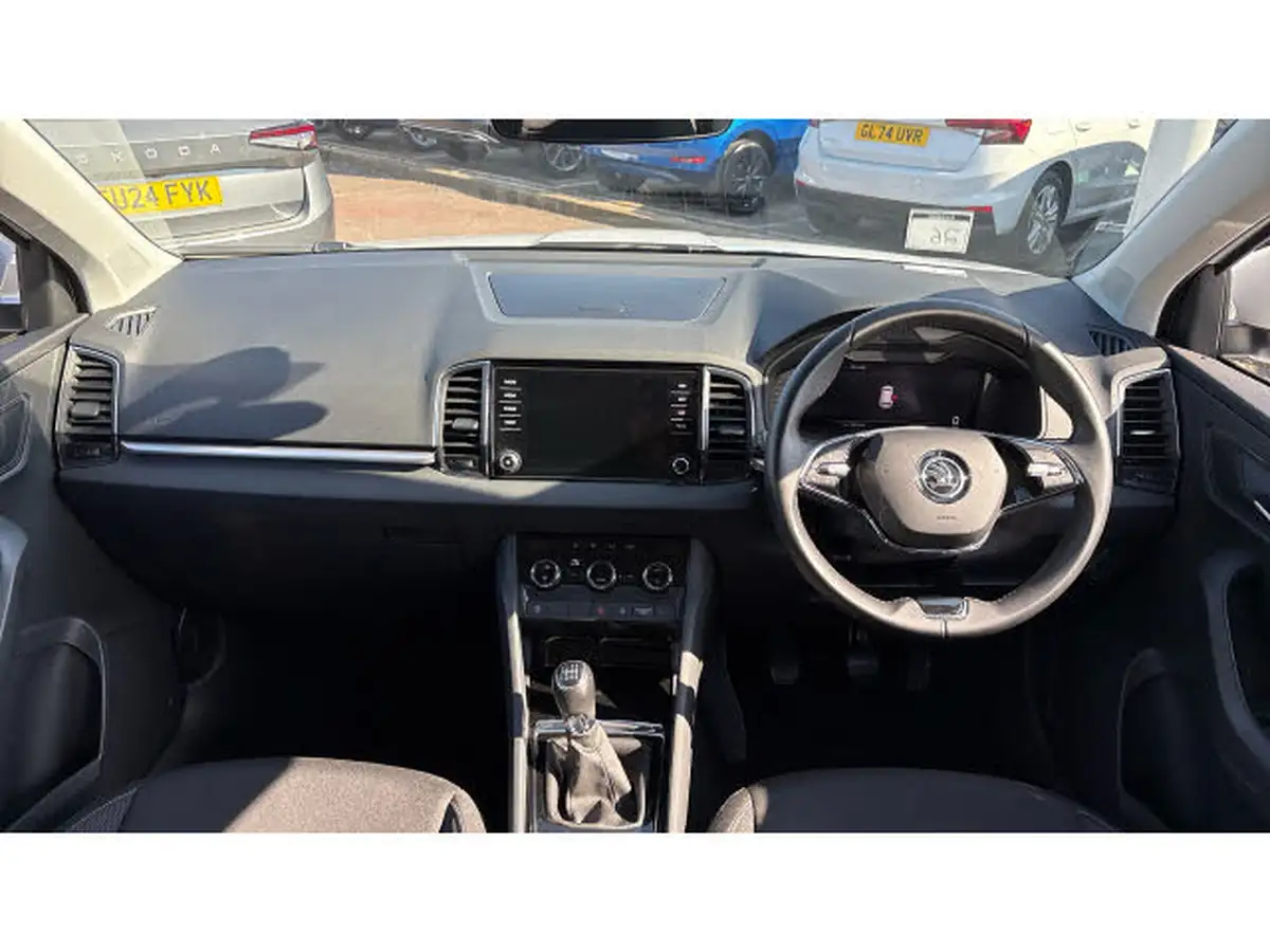 2023-skoda-karoq-15-tsi-se-drive-big-8
