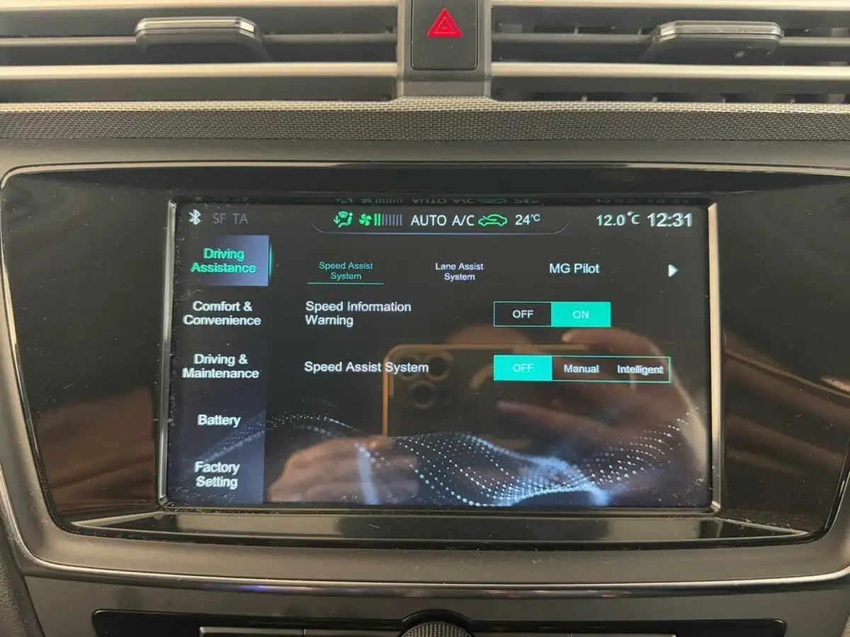 2022-mg-mg5-e-exclusive-ev-long-range-big-49