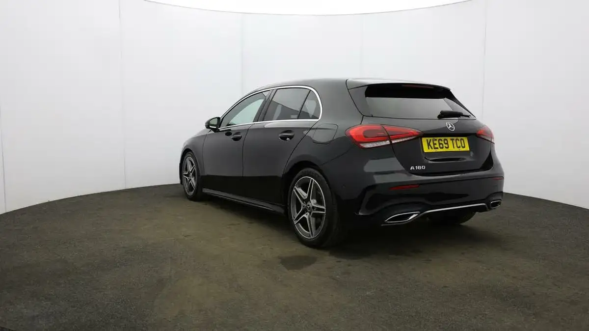 2020-mercedes-benz-a-class-13-a180-amg-line-executive-hatchback-5d-big-35