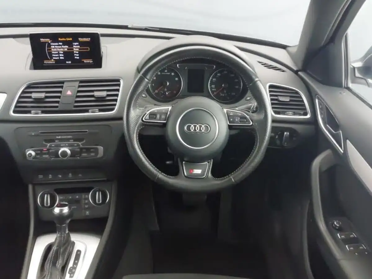 2016-audi-q3-20-tfsi-quattro-s-line-navigation-big-6