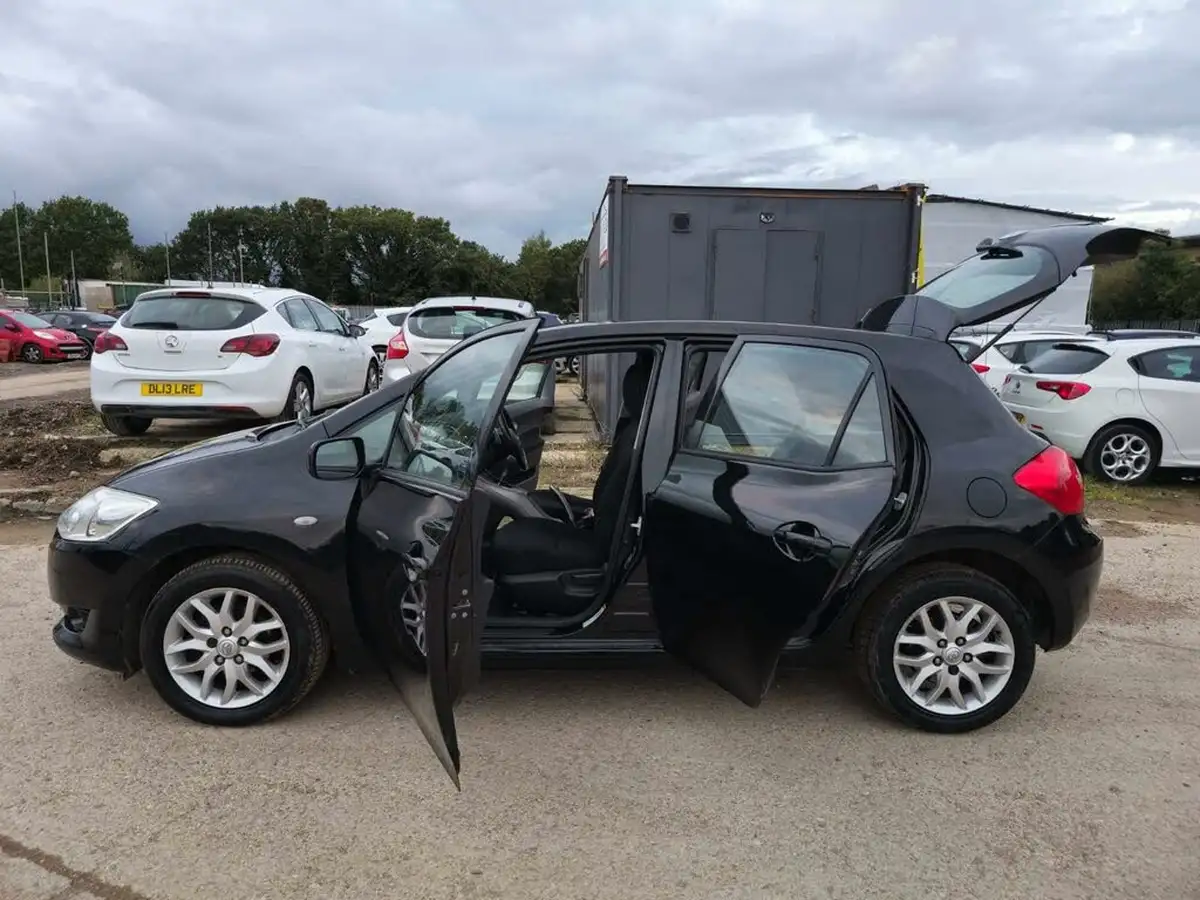 2007-toyota-auris-16-t3-5d-mmt-big-37