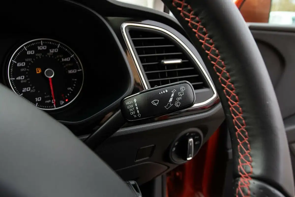 2018-seat-leon-14-tsi-fr-technology-sportcoupe-3d-big-17